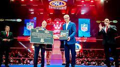 NFL celebra 90 aniversario del Consejo Mundial de Lucha Libre