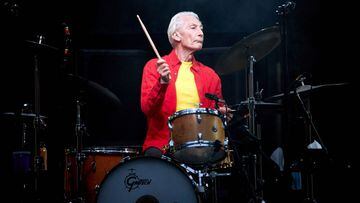 Los Rolling Stones grabaron el v&iacute;deo de su sencillo el mismo d&iacute;a que Osvaldo Ardiles se despidi&oacute; del Tottenham, algo que caus&oacute; la molestia en el baterista. 