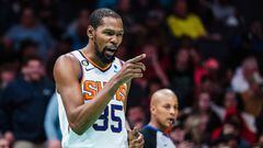 CHARLOTTE, NORTH CAROLINA - MARCH 01: Kevin Durant #35 of the Phoenix Suns reacts in the second quarter during their game against the Charlotte Hornets at Spectrum Center on March 01, 2023 in Charlotte, North Carolina. NOTE TO USER: User expressly acknowledges and agrees that, by downloading and or using this photograph, User is consenting to the terms and conditions of the Getty Images License Agreement.   Jacob Kupferman/Getty Images/AFP (Photo by Jacob Kupferman / GETTY IMAGES NORTH AMERICA / Getty Images via AFP)
