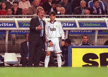 Aganzo broke through to the first team in 1999 under Vicente del Bosque at the age of 18 but was moved on to Espanyol just one season later.
