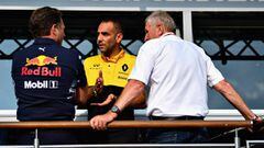 SPA, BELGIUM - AUGUST 26:  Red Bull Racing Team Principal Christian Horner, Red Bull Racing Team Consultant Dr Helmut Marko and Renault Sport F1 Managing Director Cyril Abiteboul talk after qualifying for the Formula One Grand Prix of Belgium at Circuit d
