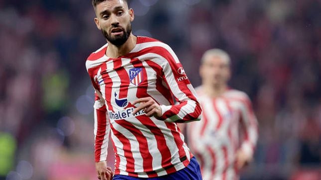 Carrasco y Hermoso, las novedades del once de Simeone