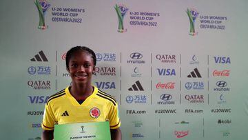 ALAJUELA, COSTA RICA - AUGUST 10: Linda Caicedo of Colombia poses with the Player of the Match certificate after the 1-0 win against Germany at Alejandro Morera Soto on August 10, 2022 in Alajuela, Costa Rica. (Photo by Katelyn Mulcahy - FIFA/FIFA via Getty Images)