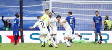 Asensio celebra el 2-0.