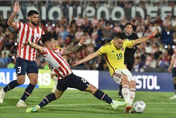 La Selección Colombia visitó a Paraguay en el estadio Defensores del Chaco por la sexta jornada de las Eliminatorias Sudamericanas al Mundial 2026.
