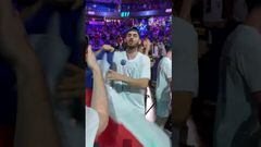 Gana la Champions League y celebra con una bandera chilena: ¡espectacular!