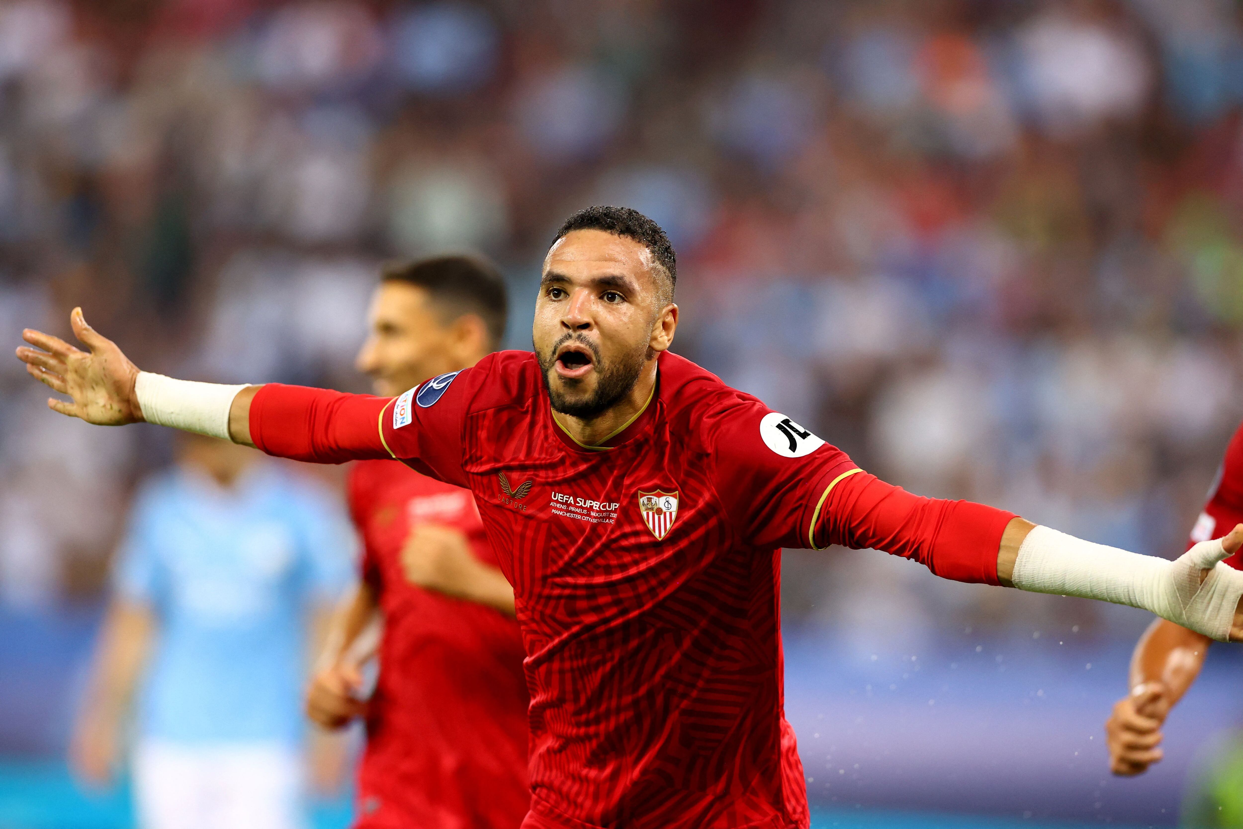 0-1. Youssef En-Nesyri celebra el primer gol que marca en el minuto 25 de encuentro.