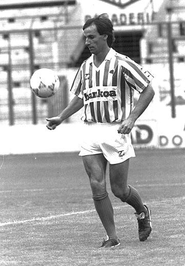 461 games from 1978 to 1993 with Real Sociedad.