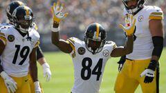 CHICAGO, IL - SEPTEMBER 24: Antonio Brown #84 of the Pittsburgh Steelers celebrates after scoring against the Chicago Bears in the second quarter at Soldier Field on September 24, 2017 in Chicago, Illinois.   Jonathan Daniel/Getty Images/AFP == FOR NEWSP