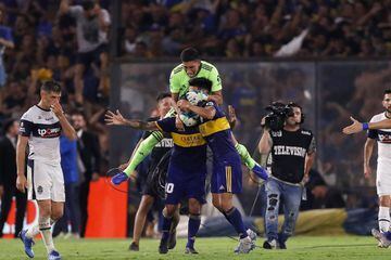 Boca es el nuevo campeón de la Superliga con un punto de diferencia sobre River Plate, equipo que empató ante Atlético Tucumán.