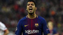 FILED - 01 November 2017, Greece, Athens: Barcelona&#039;s Luis Suarez reacts during the UEFA Champions League Group D soccer match between Olympiacos and FC Barcelona at the Karaiskaki stadium in Piraeus. Suarez obtained medical approval a few days ago t