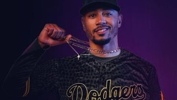 Dodgers Giving Away Kobe Bryant 'Black Mamba' Baseball Jerseys