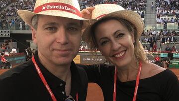 Vicente Vallés detalla cómo vive su rivalidad en televisión con su mujer, Ángeles Blanco