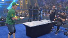 John Cena y Roman Regins firman su combate para SummerSlam.