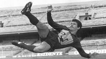 El "Tuca" también aparece en la lista con 6 goles anotados a las Águilas entre 1980 y 1991.