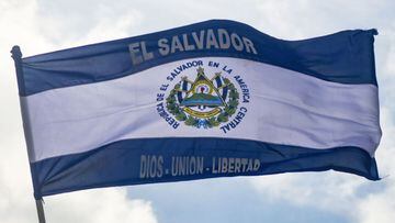El Salvador es el primer pa&iacute;s en usar el bitcoin como moneda legal, sin embargo, este no es el primer gran cambio en su econom&iacute;a: &iquest;Qu&eacute; fue del col&oacute;n?