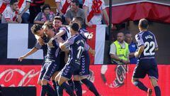 El Valladolid celebran uno de sus goles al Rayo.