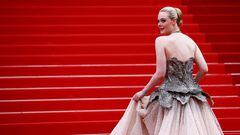 The 76th Cannes Film Festival - Opening ceremony and screening of the film "Jeanne du Barry" Out of competition - Red Carpet arrivals - Cannes, France, May 16, 2023. Elle Fanning poses. REUTERS/Yara Nardi     TPX IMAGES OF THE DAY