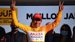 Nairo Quintana celebra su triunfo en el Tour de los Alpes Mar&iacute;timos.