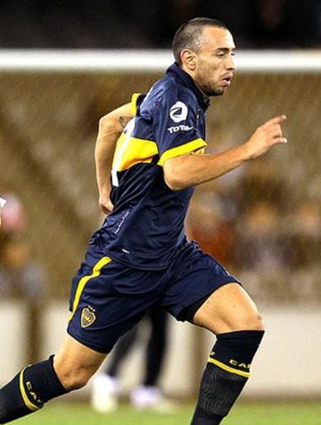 Era promesa en Boca Juniors y en 2011 fue prestado a Universidad Católica. Mostró un buen nivel y tras una temporada llegó a Sao Paulo. Hoy está en Cobresal.