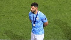 PORTO, PORTUGAL - MAY 29: Sergio Aguero of Manchester City leaves the pitch wearing his UEFA Champions League Runners-Up Medal following his team&#039;s defeat in the UEFA Champions League Final between Manchester City and Chelsea FC at Estadio do Dragao on May 29, 2021 in Porto, Portugal. (Photo by Marc Atkins/Getty Images)