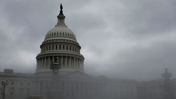 La Cámara de Representantes ha aprobado un proyecto de ley para evitar un incumplimiento de pago de la deuda  de EE. UU. La ley pasa al Senado.