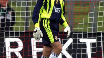 Albano no tuvo suerte en el Real Madrid. En 1996 firmó por el Racing de Avellaneda y sus buenas actuaciones le valieron para que Lorenzo Sanz lo contratara en 1999. Apenas tuvo minutos, entre otras cosas porque se topó con Illgner y Casillas. Se fue al Va