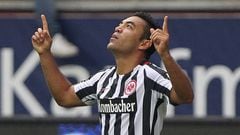 Frankfurt&#039;s Mexican midfielder Marco Fabian celebrates after scoring the 2-1 during the German first division Bundesliga football match of Eintracht Frankfurt vs Bayer 04 Leverkusen in Frankfurt am Main, western Germany, on September 17, 2016. / AFP PHOTO / DANIEL ROLAND / RESTRICTIONS: DURING MATCH TIME: DFL RULES TO LIMIT THE ONLINE USAGE TO 15 PICTURES PER MATCH AND FORBID IMAGE SEQUENCES TO SIMULATE VIDEO. == RESTRICTED TO EDITORIAL USE == FOR FURTHER QUERIES PLEASE CONTACT DFL DIRECTLY AT + 49 69 650050 