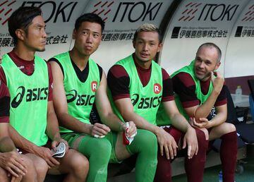 Andrés Iniesta on the bench before making his Vissel Kobe debut against Shonan Bellmare.