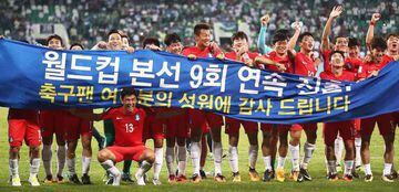 South Korea players celebrate
