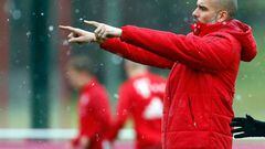 Pep Guardiola directs Bayern training.  