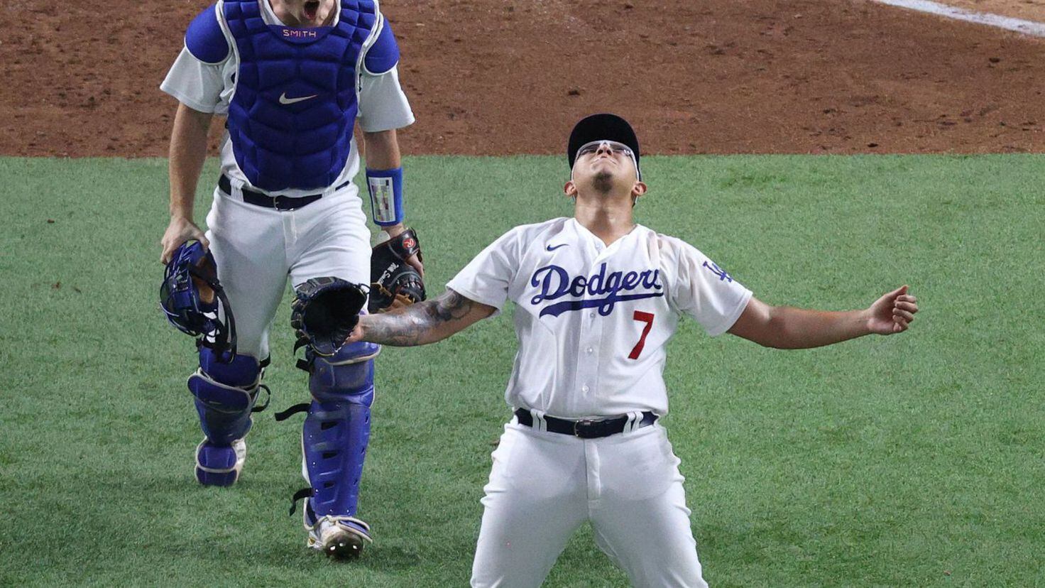 Julio Urías 7 Los Angeles Dodgers baseball player El Culichi