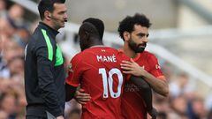Soccer Football - Premier League - Newcastle United v Liverpool - St James&#039; Park, Newcastle, Britain - April 30, 2022 Liverpool&#039;s Mohamed Salah comes on as a substitute to replace Sadio Mane Action Images via Reuters/Lee Smith EDITORIAL USE ONLY