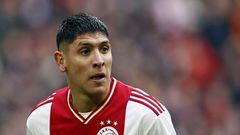 De Telegraaf reports that Mexico international Álvarez could move on at the end of the season, with Ajax ready to raid AZ Alkmaar for his replacement.