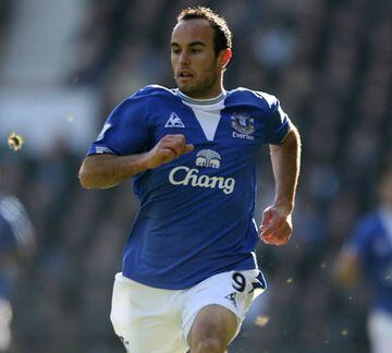Landon Donovan had two hugely successful loan spells with Everton, as well as at Bayern Munich, while he was still an LA Galaxy player. Many Everton fans wanted him to stay, but Galaxy refused.