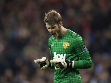 The famous case of the fax machine that did not go beep in the night... Manchester United had formalised the deal but failed to submit the contract on time and Madrid were unable to register De Gea with the Spanish league authorities. At least that is Mad
