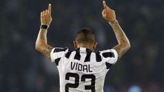 Arturo Vidal, que anot&oacute; un golazo este domingo ante Napoli, recibi&oacute; los elogios de Diego Maradona.