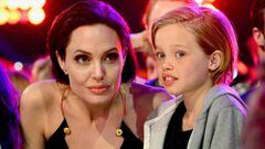 Angelina Jolie y su hija Shiloh, que inicia el tratamiento de cambio de sexo