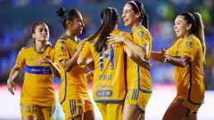<br><br>

Greta Espinoza celebra su gol 3-0 de Tigres durante el partido Tigres UANL vs Pumas UNAM, correspondiente a la Jornada 12 del Torneo Apertura 2023 de la Liga BBVA MX Femenil, en el Estadio Universitario, el 02 de Octubre de 2023