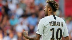 Neymar celebra uno de sus goles ante el Niza.