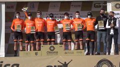 Los corredores del Euskaltel, en el podio de la Cl&aacute;sica de la Comunitat Valenciana 2021.