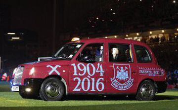 West Ham celebrations after the last game at the Boleyn Ground