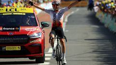 Belleville-en-beaujolais (France), 13/07/2023.- Spanish rider Ion Izagirre of team Cofidis wins the 12th stage of the Tour de France 2023, a 168.8km race from Roanne to Belleville-en-Beaujolais, France, 13 July 2023. (Ciclismo, Francia) EFE/EPA/MARTIN DIVISEK
