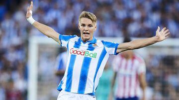 Ødegaard chase sees Manchester United join the pack
