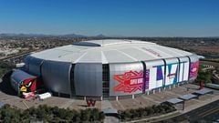 The Super Bowl is upon us, but what’s State Farm Stadium like and how much will it cost to see the Chiefs vs Eagles? Let’s find out together.