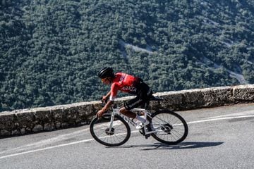 Nairo Quintana entrena en las carreteras de Mónaco tras volver a Europa en el vuelo del deporte colombiano. El ciclista del Arkéa-Samsic piensa en el Tour de Francia.