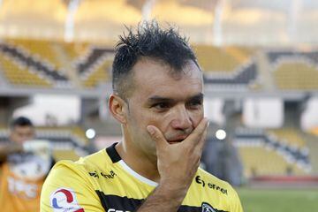 El pequeño delantero consiguió marcar 114 goles en la máxima categoría. Tras salir de la cantera de Universidad Católica, el goleador militó en muchos elencos del fútbol chileno y cerró su periplo en Coquimbo Unido en 2017.