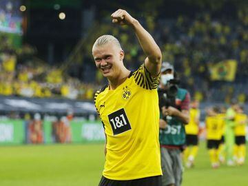 Erling Haaland celebrates after a Dortmund victory