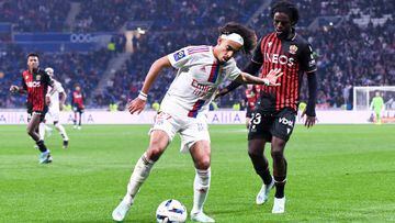 27 Malo GUSTO (ol) - 23 Jordan LOTOMBA (ogcn) during the Ligue 1 Uber Eats match between Lyon and Nice at Groupama Stadium on November 11, 2022 in Lyon, France. (Photo by Philippe Lecoeur/FEP/Icon Sport via Getty Images) - Photo by Icon sport