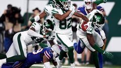 EAST RUTHERFORD, NEW JERSEY - SEPTEMBER 11: Wide receiver Xavier Gipson #82 of the New York Jets scores the game winning touchdown on a 65-yard punt return during the overtime quarter of the NFL game against the Buffalo Bills at MetLife Stadium on September 11, 2023 in East Rutherford, New Jersey. The Jets defeated the Bills 22-16 in overtime.   Elsa/Getty Images/AFP (Photo by ELSA / GETTY IMAGES NORTH AMERICA / Getty Images via AFP)
